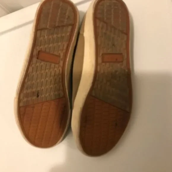 Mens Lugz shoes in size 8.5. Tan in color - Picture 6 of 6